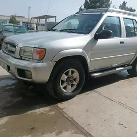 Nissan Pathfinder 2002