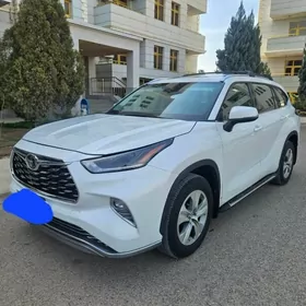 Toyota Highlander 2020