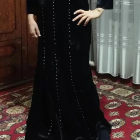 вечерний скромный платье