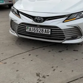 Toyota Camry 2022