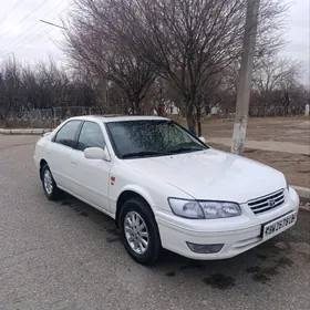 Toyota Camry 2000