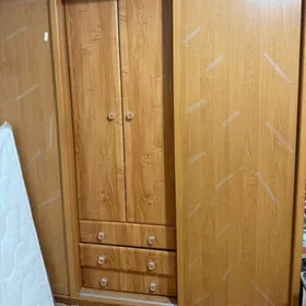 Шкаф, шифоньер