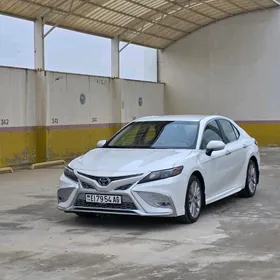 Toyota Camry 2022