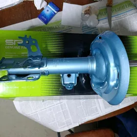 Tayota kemry 2019 amantizator