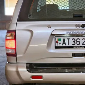 Nissan Pathfinder 2003