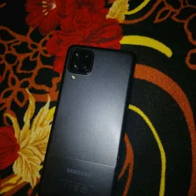 Samsung Galaxy A12