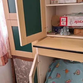 кухонный гарнитор