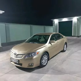 Toyota Camry 2010