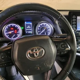 Toyota Camry 2023