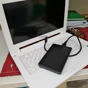 okuwcy kompyuter Lenovo