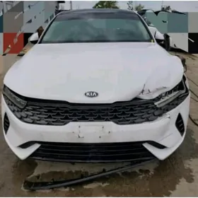 Kiya K-5 çyra (Farasy) sag öñi