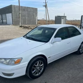 Toyota Camry 2000
