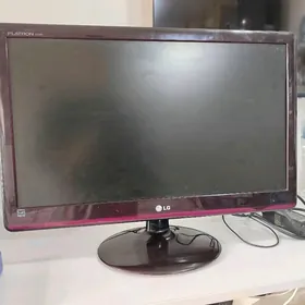 Monitor LG 24" VGA