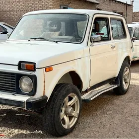 Lada Niva 2002