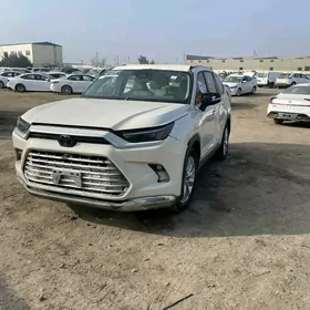 Toyota Grand Highlander 2024