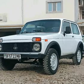 Lada Niva 2004