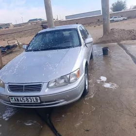 Toyota Camry 2000