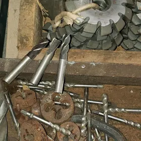 TOKARNY INSTURMENTLER