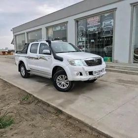 Toyota Hilux 2014