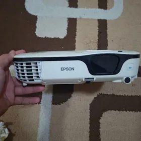 Epson proyektor/проектор