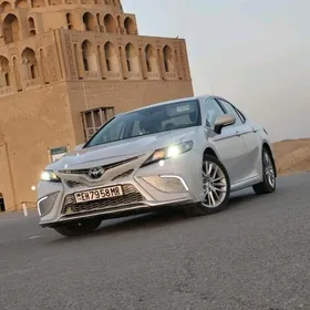Toyota Camry 2023