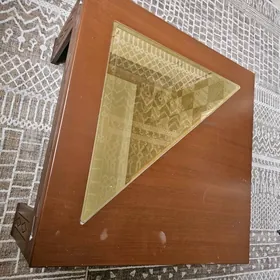 журнальный столик