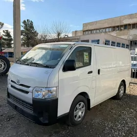 Toyota Hiace 2025