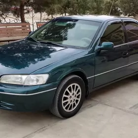 Toyota Camry 1998