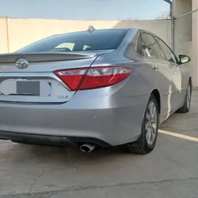 Toyota Camry 2016