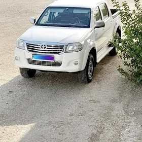 Toyota Hilux 2010