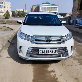 Toyota Highlander 2018