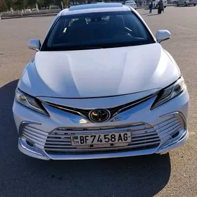 Toyota Camry 2018