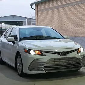 Toyota Camry 2023