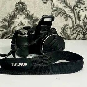 Fujfilm FinePix S4300