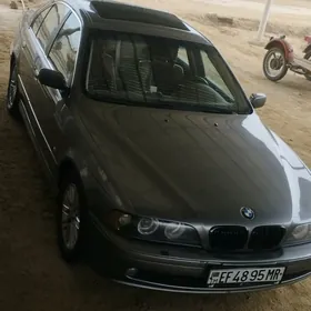 BMW E39 2003