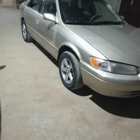 Toyota Camry 1997