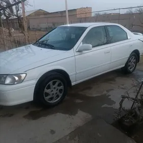 Toyota Camry 2000