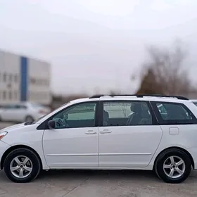 Toyota Sienna 2005