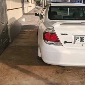 Toyota Camry 2004