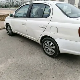 Toyota Echo 2003