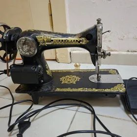 Gadymy tokly dikin maşyn