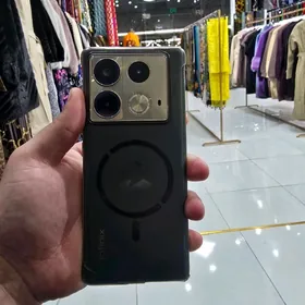 Infinix not 40s (16.256)