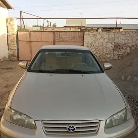 Toyota Camry 1997