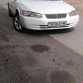 Toyota Camry 1997