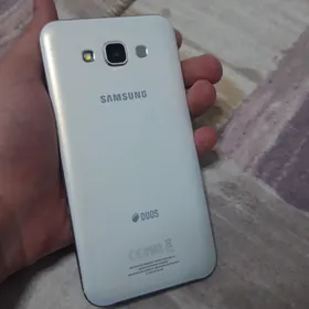 Samsung Galaxy E7