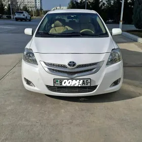 Toyota Yaris 2012