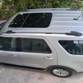 Ford Explorer Sport Trac 2013