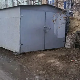 Железный гараж