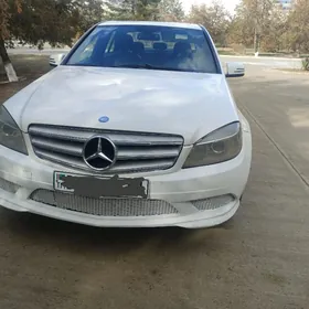 Mercedes-Benz C300 2010