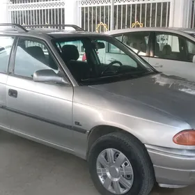 Opel Astra 1995